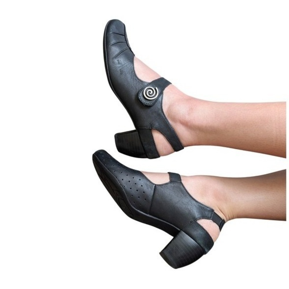 Remonte Dorndorf 00s Eccentric Whimsigoth Spiral Hardware Leather Block Heels